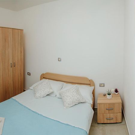 Apartmani Mozaici Risan Esterno foto