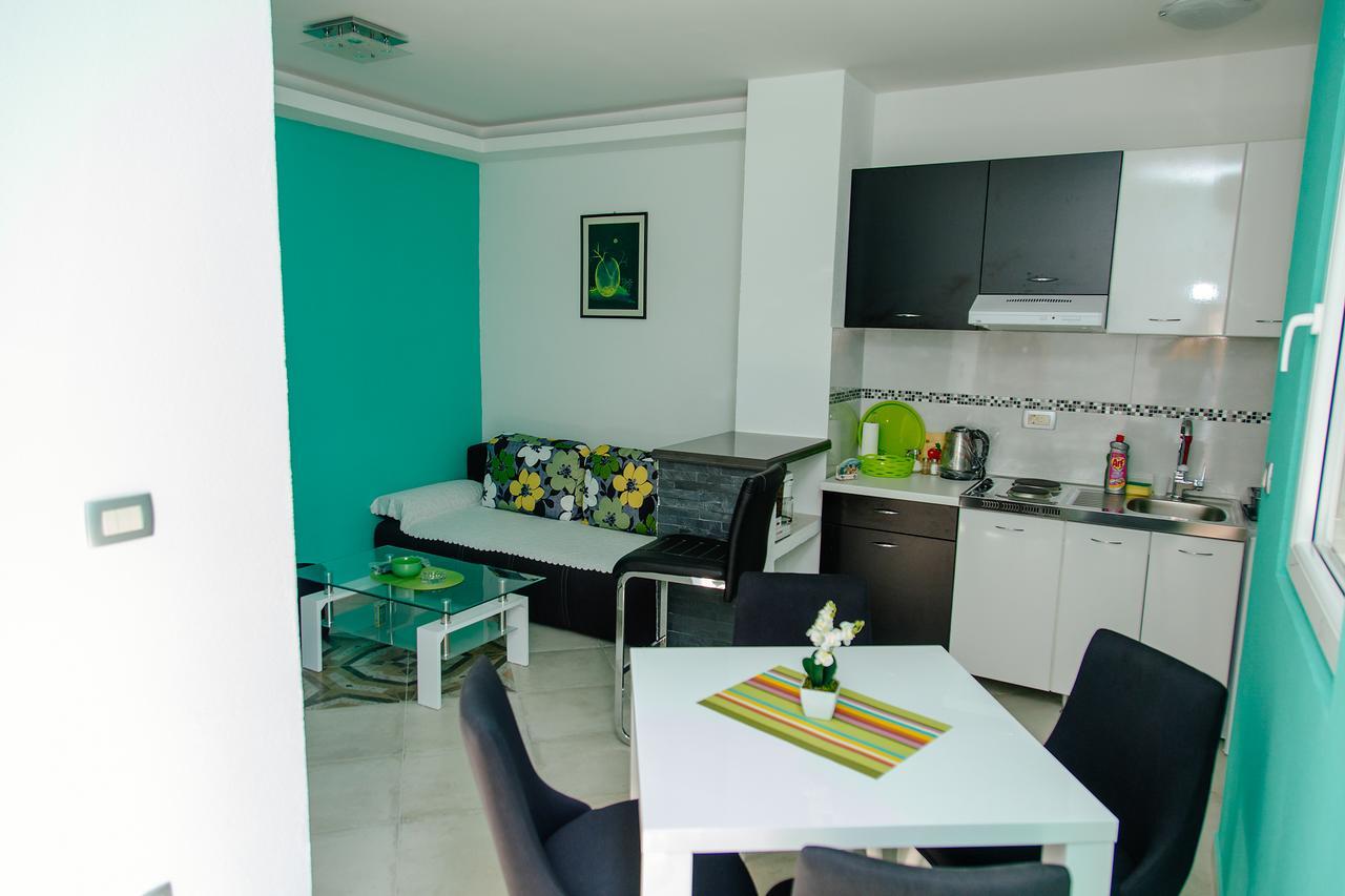 Apartmani Mozaici Risan Esterno foto