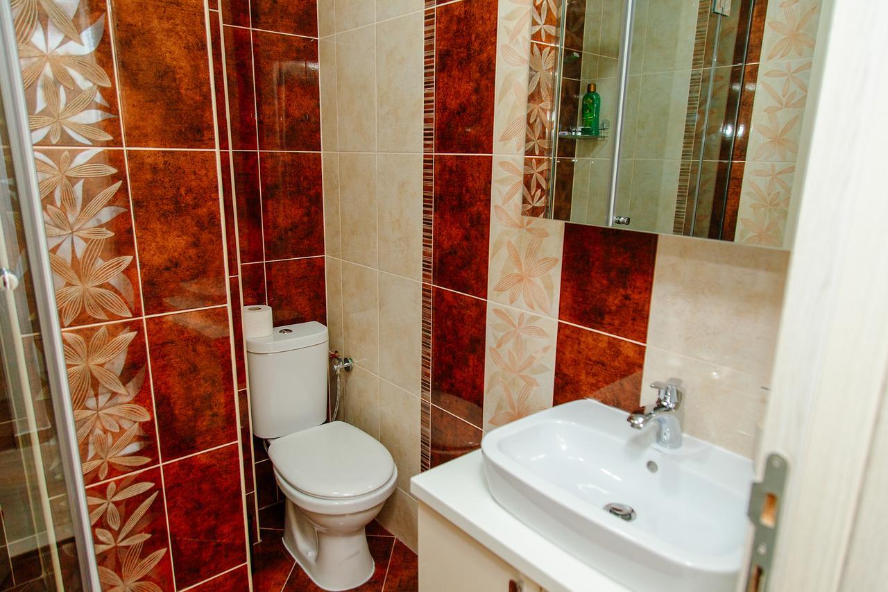 Apartmani Mozaici Risan Esterno foto